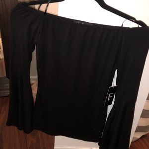 NWT LULUS SZ S BLACK OFF SHOULDER BELL SLEEVED TOP